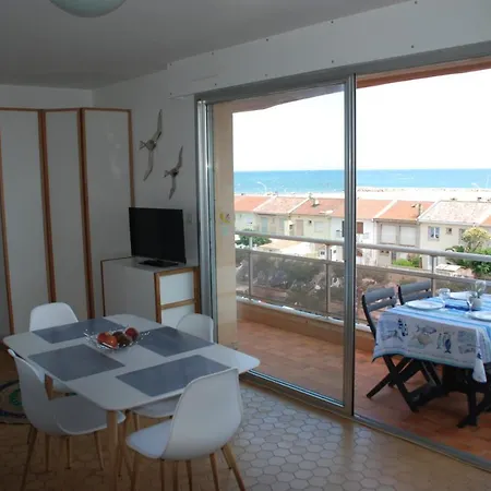 Belle Vue Apartment *